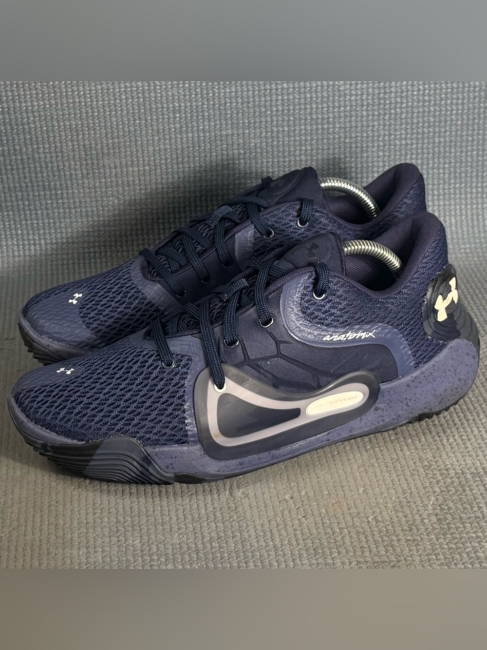 Under Armour Anatomix Spawn 2 Basketball Shoes Men’s Sz 9.5 Women’s Sz 11